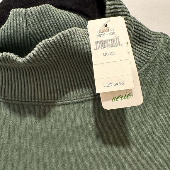 NWT AERIE oversized mock neck top - Picture 5 of 6